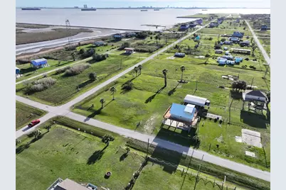 1921 Galveston Avenue, Port Bolivar, TX 77650 - Photo 1