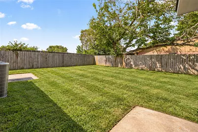 6614 Villarreal Drive, Houston, TX 77489 - Photo 2