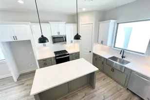 3716 Creekmont Gardens Ln, Houston, TX 77091 - Photo 10