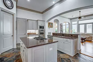 2702 Tudor Manor, Houston, TX 77082 - Photo 10