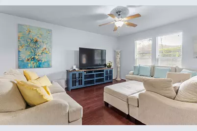 10051 Fallen Woods Drive, Houston, TX 77080 - Photo 14