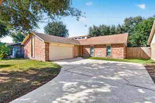 16330 Quail Hunt, Missouri City, TX 77489 - Photo 2
