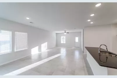 10633 Altitude Way, Conroe, TX 77303 - Photo 4