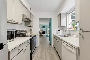 18800 Egret Bay Blvd, Webster, TX 77058 - Photo 10