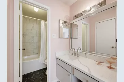 18800 Egret Bay Boulevard #1605, Webster, TX 77058 - Photo 16