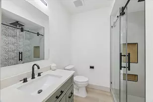 2306 Mill Lake Dr, Kingwood, TX 77339 - Photo 16