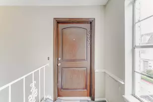 382 N Post Oak Ln, Houston, TX 77024 - Photo 4