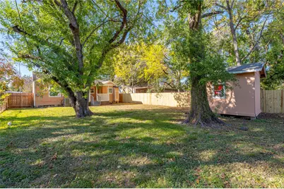 715 Center Street, Pasadena, TX 77506 - Photo 32