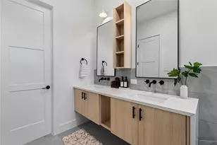 1421 E 36th St, Houston, TX 77022 - Photo 28
