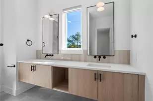 1421 E 36th St, Houston, TX 77022 - Photo 30