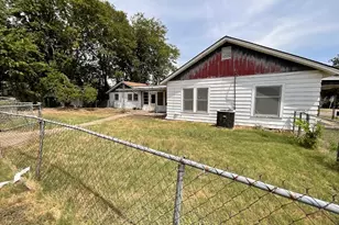 1302 S 23rd St, Temple, TX 76504 - Photo 12