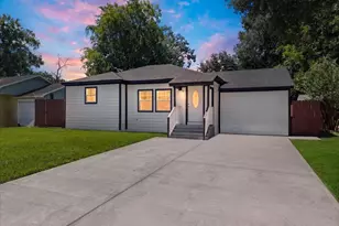 1105 W Ellaine Ave, Pasadena, TX 77506 - Photo 1