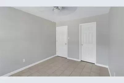 122 E Crosstimbers Street #106, Houston, TX 77022 - Photo 10