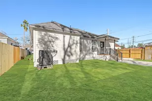 5420 Pease St, Houston, TX 77023 - Photo 38