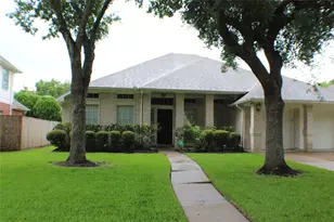 610 High Meadows Dr, Sugar Land, TX 77479 - Photo 2