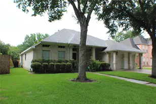 610 High Meadows Dr, Sugar Land, TX 77479 - Photo 4