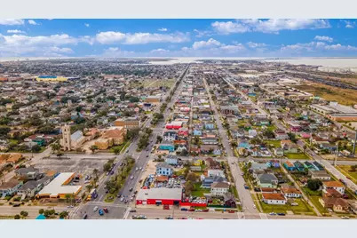 3309 Sealy Street, Galveston, TX 77550 - Photo 46