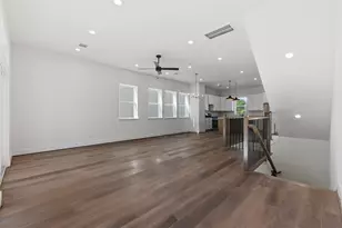 7706 Earl Rudder Wy, Houston, TX 77055 - Photo 18