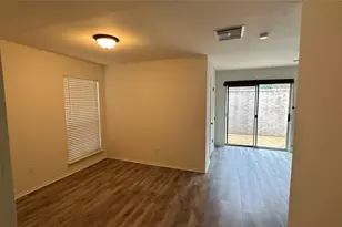 69 N Deerfoot Cir, The Woodlands, TX 77380 - Photo 14