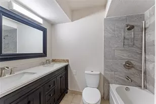 12633 Memorial Dr, Houston, TX 77024 - Photo 20