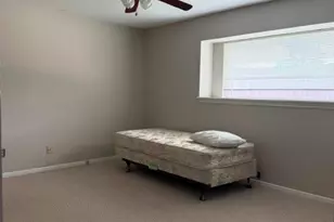 5031 Twin Candle Dr, Houston, TX 77018 - Photo 12