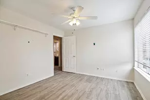 12007 Fairpoint Dr, Houston, TX 77099 - Photo 14