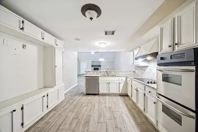 12007 Fairpoint Drive, Houston, TX 77099 - Photo 12