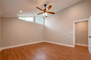 10138 Hazelhurst Dr, Houston, TX 77043 - Photo 32