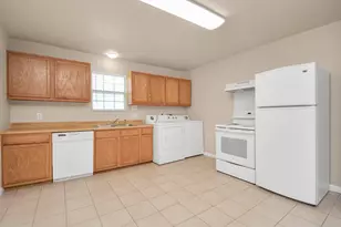 500 W Pitts Ave, Pasadena, TX 77506 - Photo 10