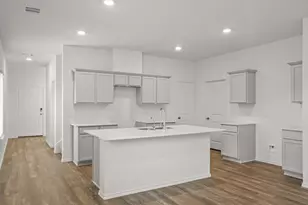 543 Belle Spgs Ln, Conroe, TX 77301 - Photo 2