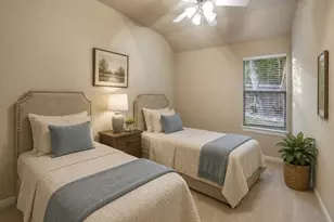 7 Fitzroy Pl, Conroe, TX 77384 - Photo 22