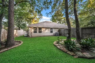 7 Fitzroy Place, Conroe, TX 77384 - Photo 32