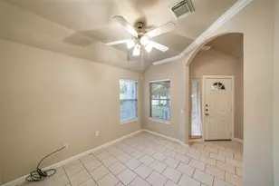 7 Fitzroy Pl, Conroe, TX 77384 - Photo 6
