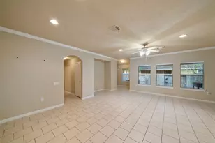 7 Fitzroy Pl, Conroe, TX 77384 - Photo 14