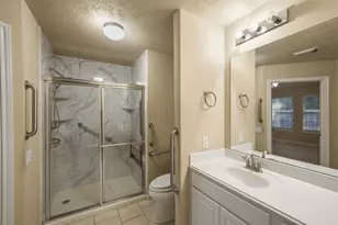 7 Fitzroy Pl, Conroe, TX 77384 - Photo 28