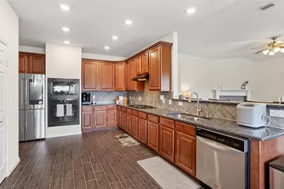 1995 Brentwood Drive, Alvin, TX 77511 - Photo 10