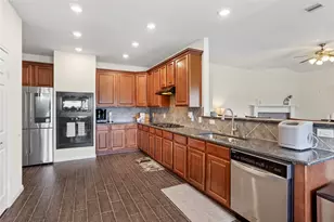 1995 Brentwood Dr, Alvin, TX 77511 - Photo 10
