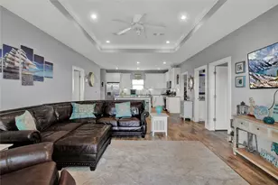 955 Driftwood Dr, Crystal Beach, TX 77650 - Photo 2