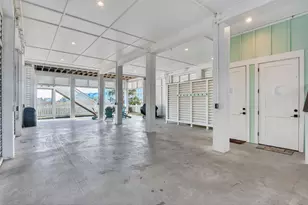 3815 Seabreeze Ln, Galveston, TX 77554 - Photo 6