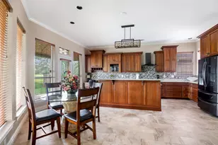 2015 Fairway Green Dr, Kingwood, TX 77339 - Photo 18