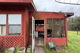 230 Deane Dr, Livingston, TX 77351 - Photo 2