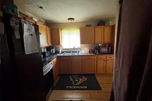 230 Deane Dr, Livingston, TX 77351 - Photo 6