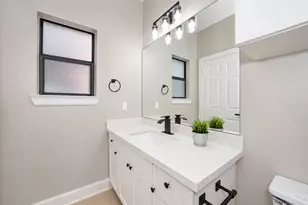 3014 S Rice Ave, Houston, TX 77056 - Photo 10