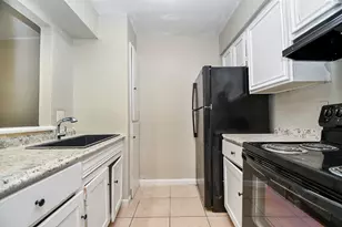 7906 Prestwood Dr, Houston, TX 77036 - Photo 30