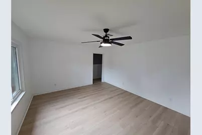 1300 Lawrence Street, Rosenberg, TX 77471 - Photo 14