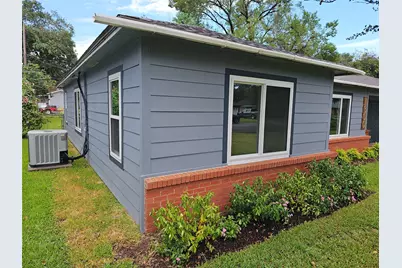 1300 Lawrence Street, Rosenberg, TX 77471 - Photo 4