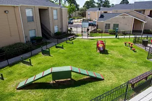 424 S Bender Ave, Humble, TX 77338 - Photo 8