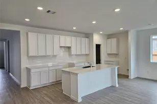 9310 Golden Dorado Dr, Baytown, TX 77521 - Photo 2