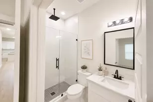 326 Clearwater St, Houston, TX 77029 - Photo 8