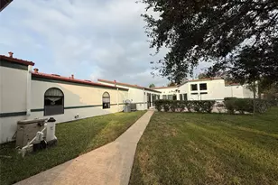 7110 W Mockingbird Ln, Pearland, TX 77584 - Photo 46